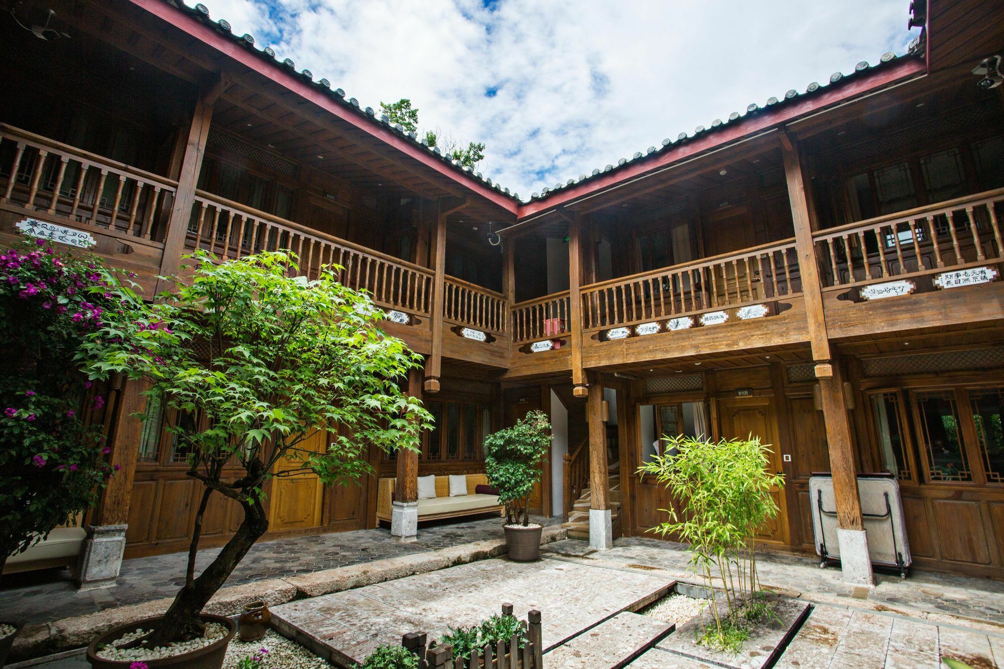 Lijiang Ivy Garden Resort Hotel Extérieur photo